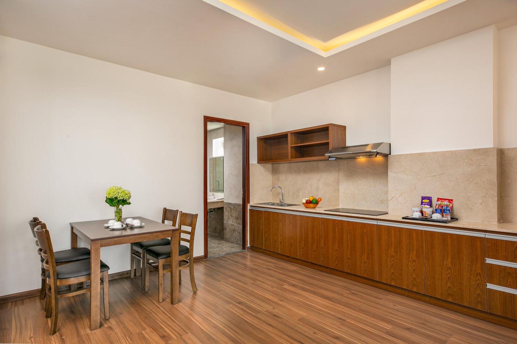 Prague Da Nang Beach Hotel מראה חיצוני תמונה