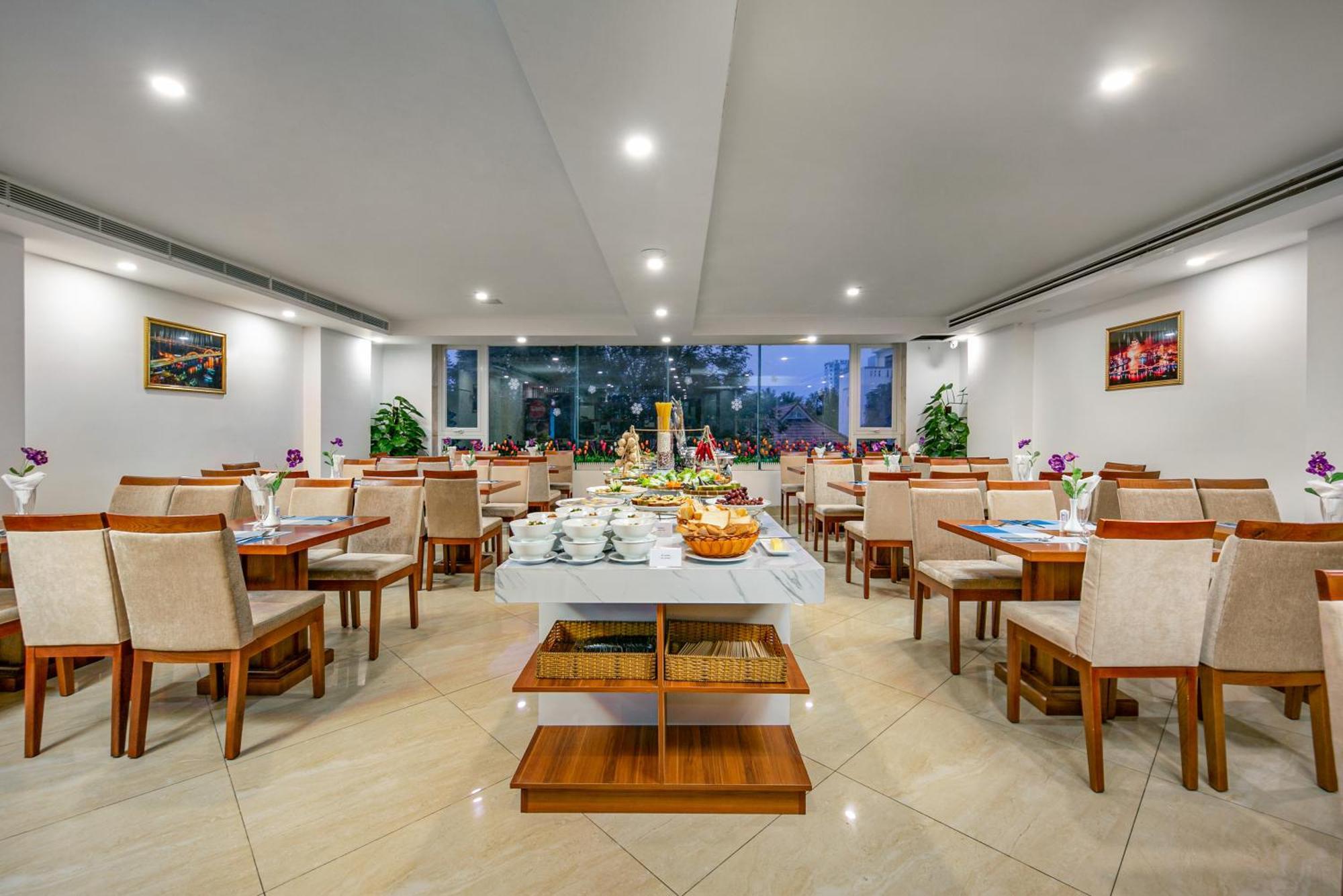 Prague Da Nang Beach Hotel מראה חיצוני תמונה