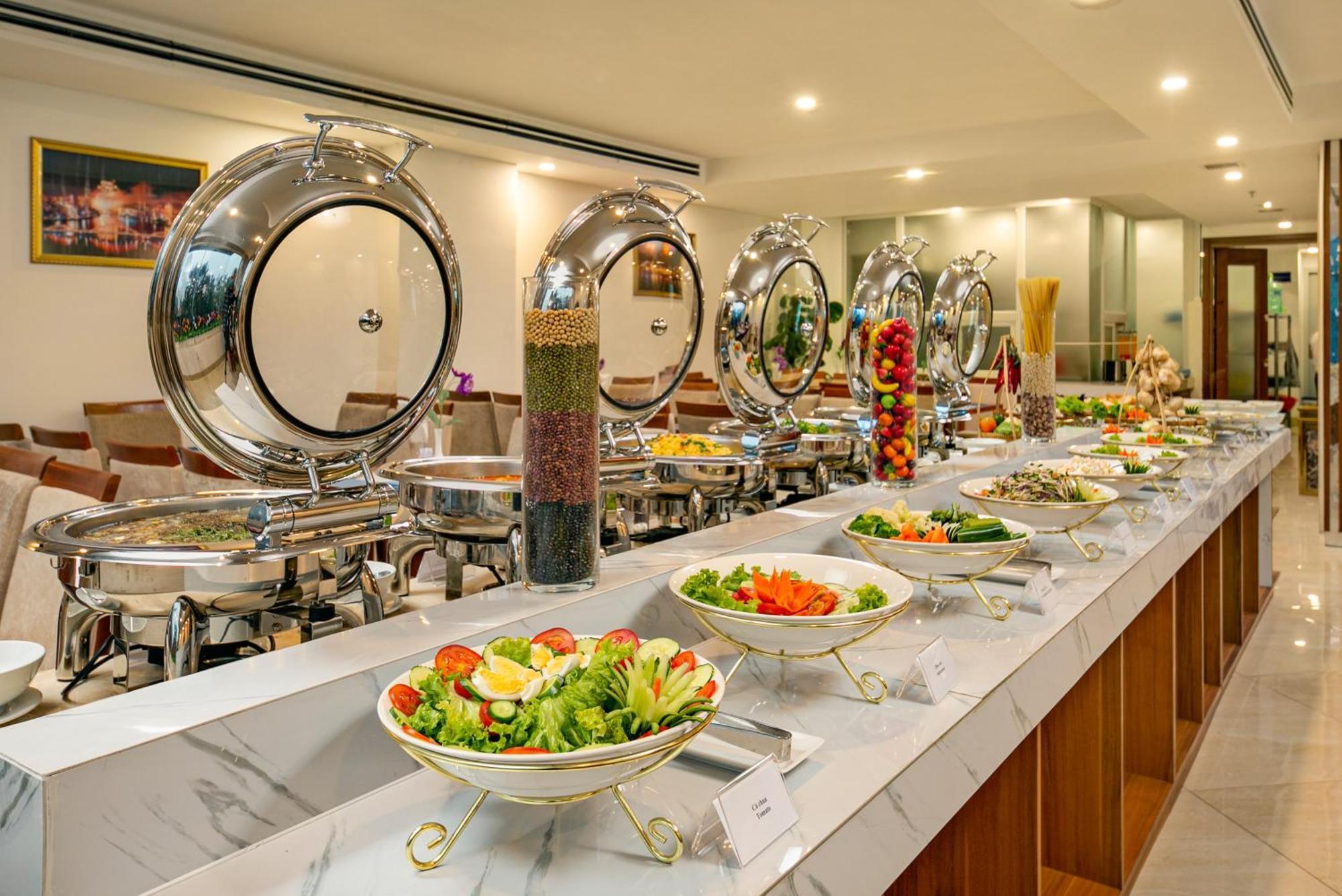 Prague Da Nang Beach Hotel מראה חיצוני תמונה