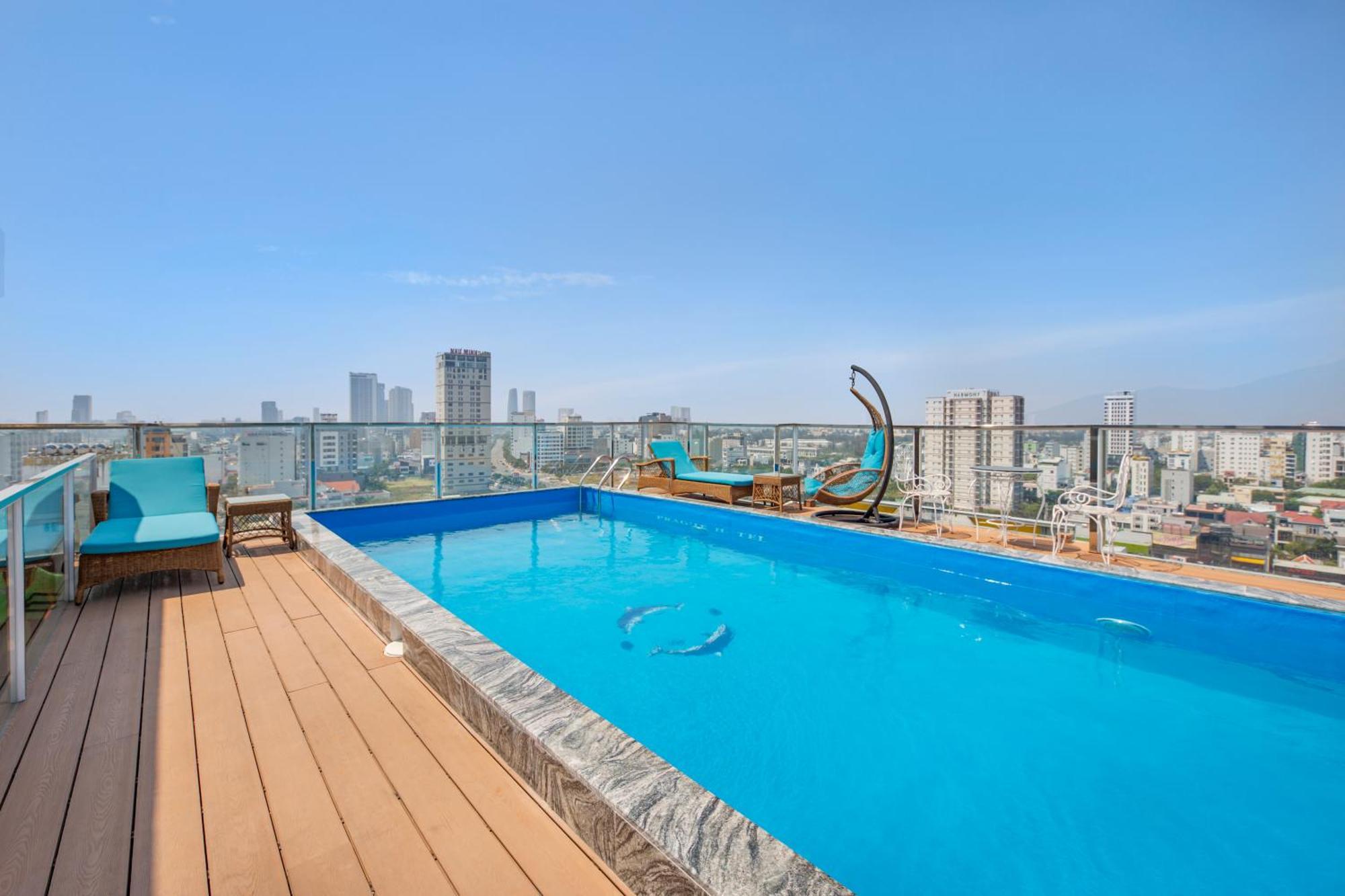 Prague Da Nang Beach Hotel מראה חיצוני תמונה